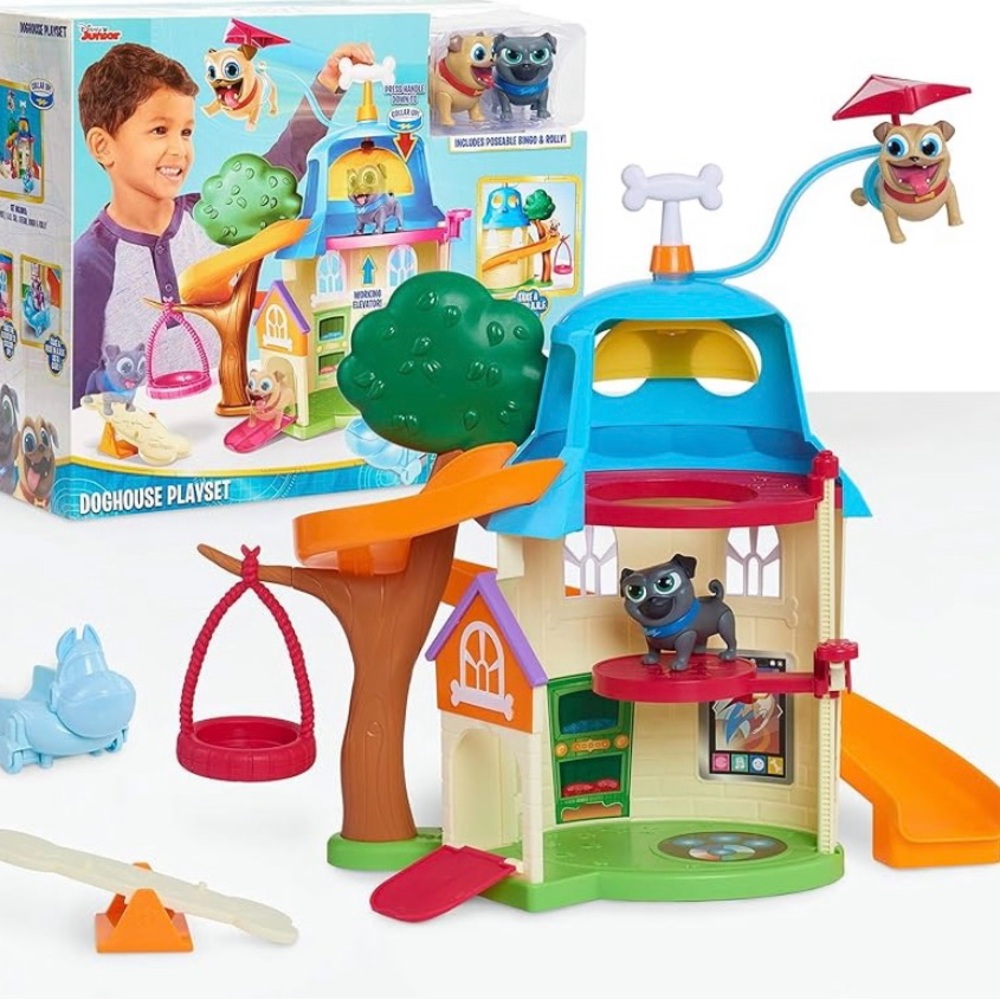 Puppy Dog Pals Doghouse Playset